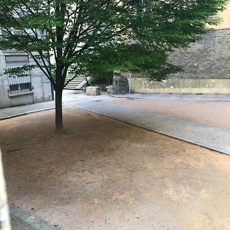 Cozy 1br+sofa Bed In Center Lyon